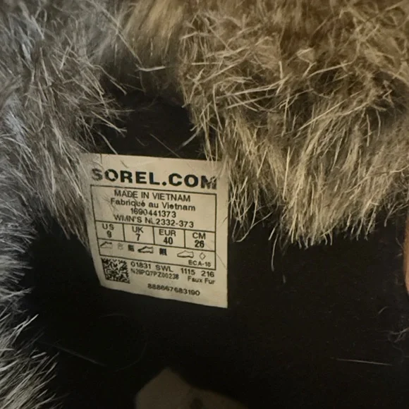 Sorel Women's Brown and Black Quilted Winter Boots - Picture 3 of 3